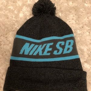 Nike SB Snowboaring Winter Knit Beanie